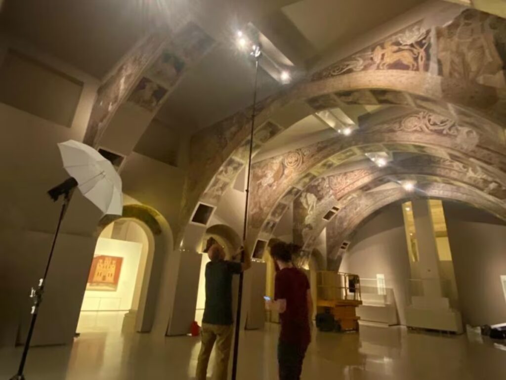 Aragón critica al MNAC por descuidar murales románicos de Sijena