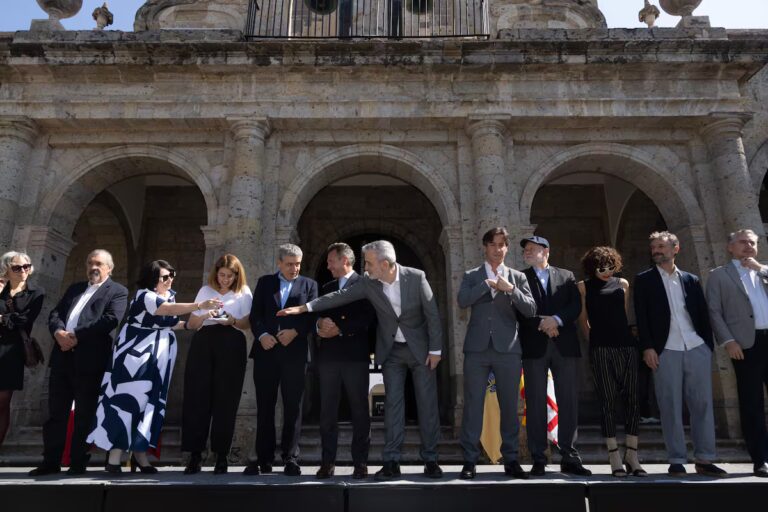 Barcelona Resplandece en la FIL de Guadalajara 2023