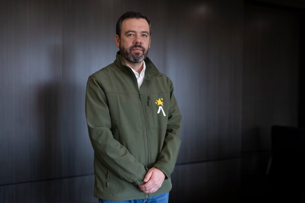 Carlos Fernando Galán desafía el creciente poder de los motociclistas en Bogotá