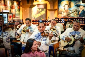 Centenario del Tenampa: El Ícono del Mariachi en Ciudad de México