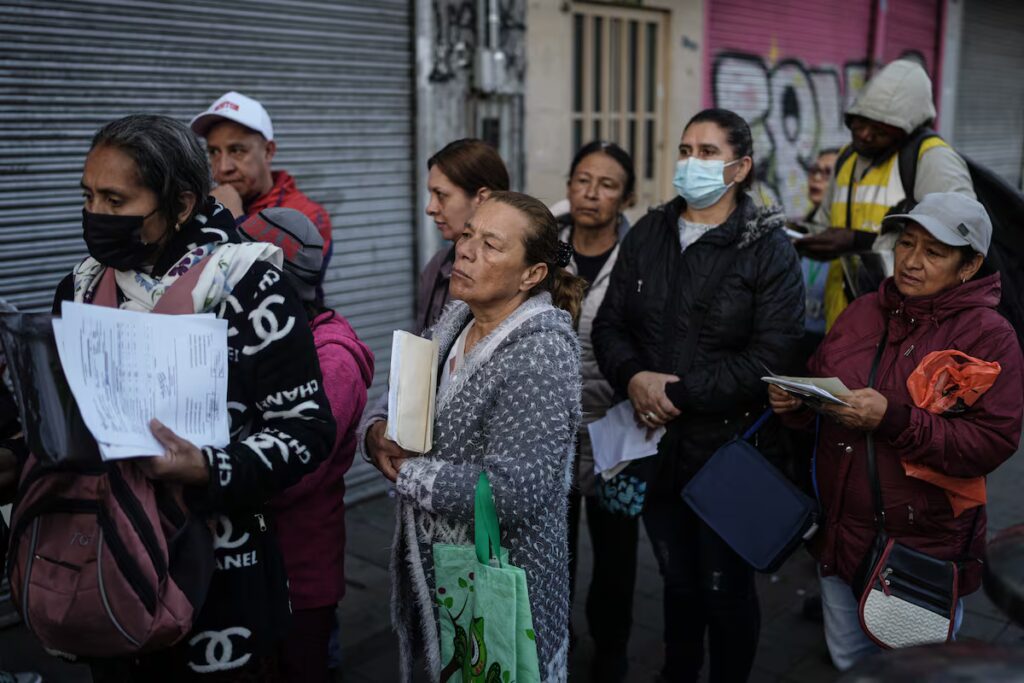 Colombia: La crisis del sistema de salud ante la disputa entre Petro y la oposición