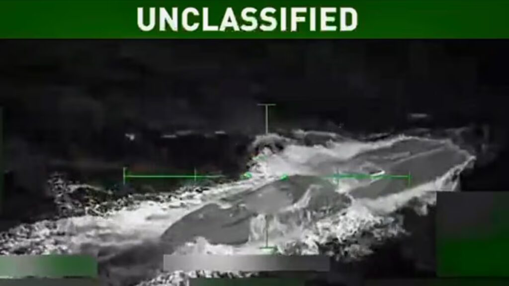 Colombiano sobrevive ataque de EE. UU. a narcosubmarino y queda libre