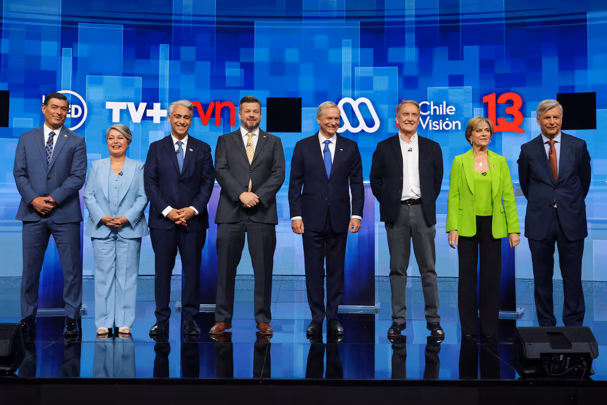 Confrontación intensa en debate presidencial a seis días de las elecciones