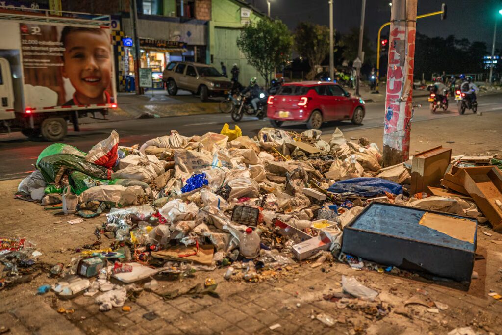 Crisis en Bogotá: Fallas en recolección de basuras generan incertidumbre