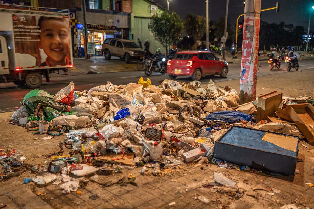 Crisis en Bogotá: Fallas en recolección de basuras generan incertidumbre