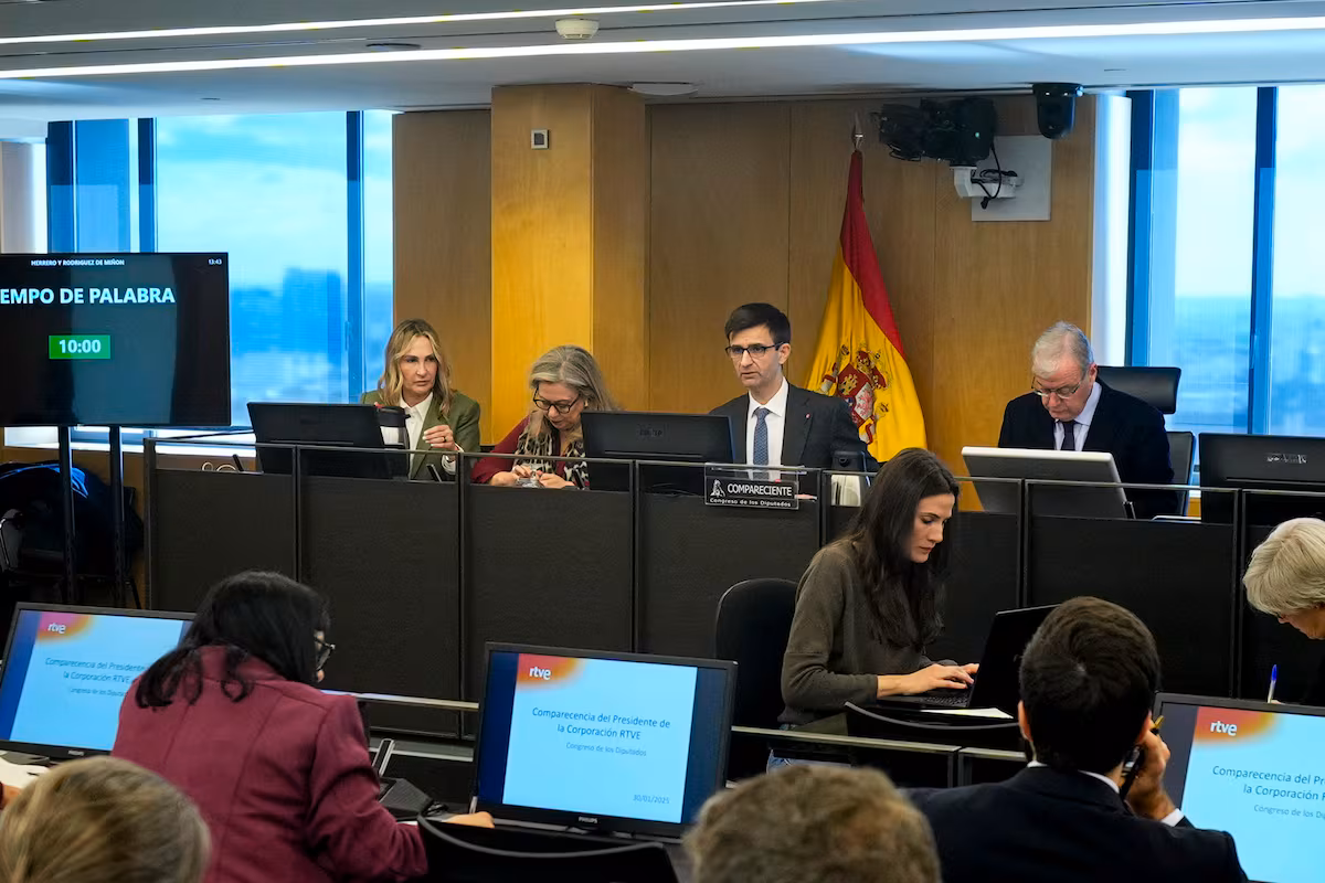 El nuevo mandato-marco de RTVE avanza lento en el Congreso