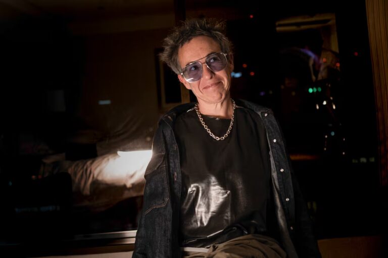 Gabriela Cabezón Cámara recibe el National Book Award por ‘Las niñas del naranjel’