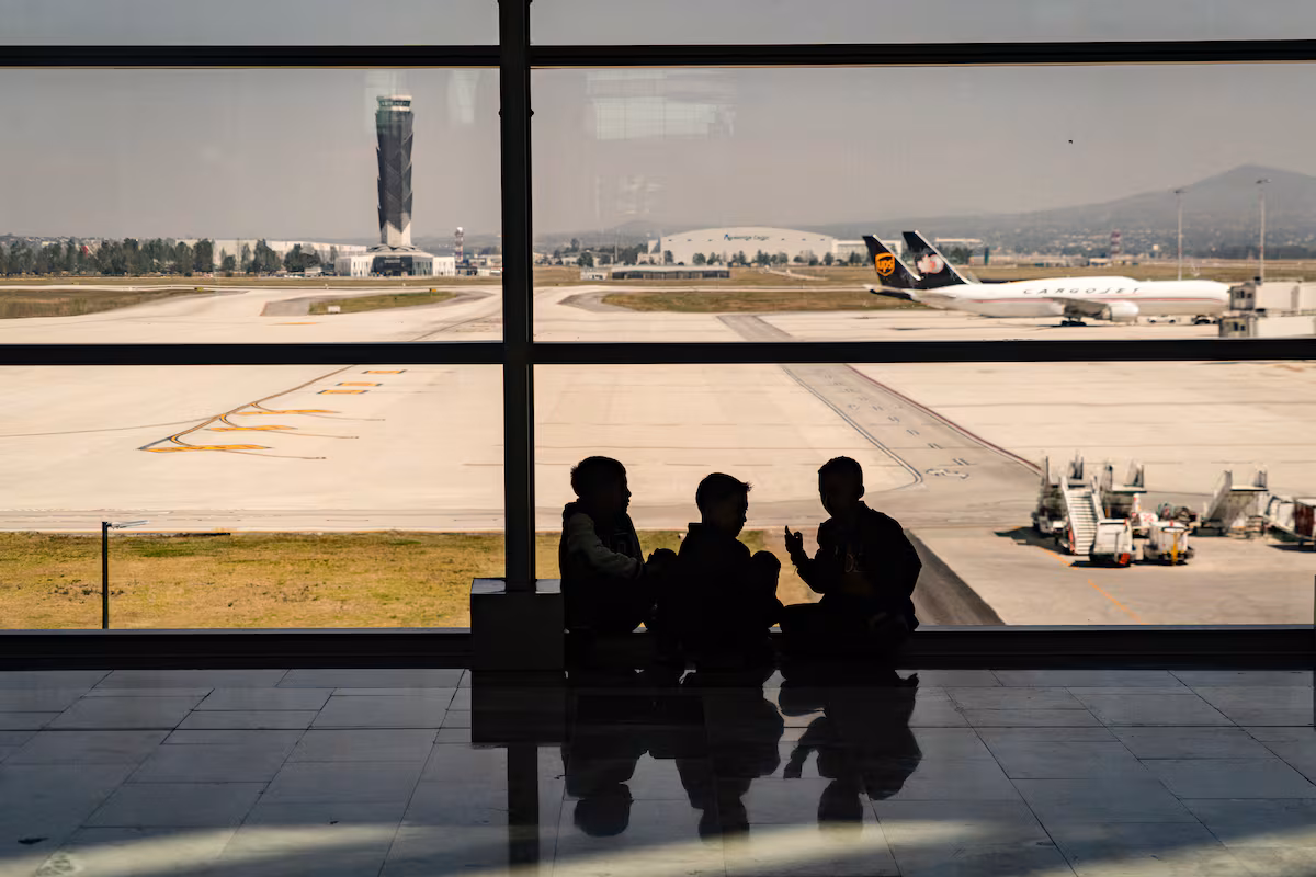 México cede control del aeropuerto capitalino a EE.UU. por presión diplomática