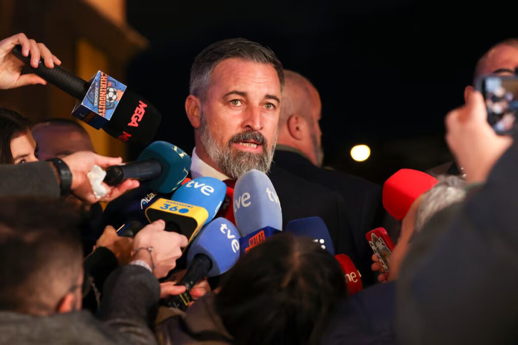 PP y Vox inician negociaciones para elegir al sucesor de Mazón