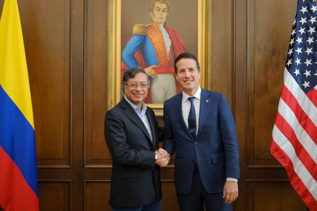 Petro acusa a hermanos de Bernie Moreno de ‘vendetta’ en su contra