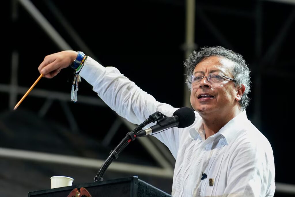 Petro convoca nuevamente a su embajador en EE. UU.