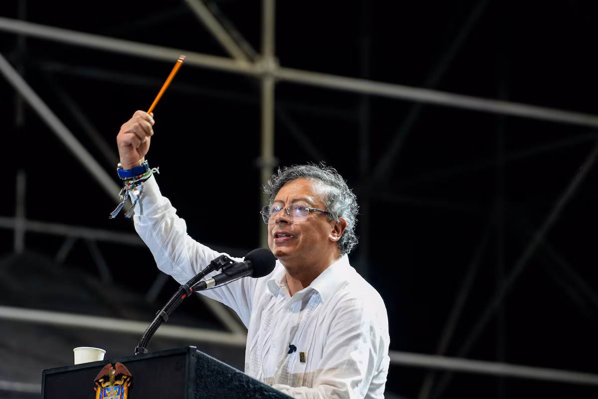 Petro suspende cooperación de inteligencia con EE. UU. por ataques a narcolanchas