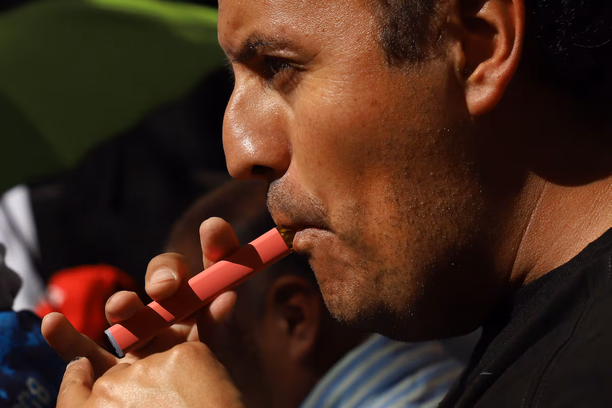 Cámara de Diputados de México busca prohibir vapeadores con penas de hasta 8 años