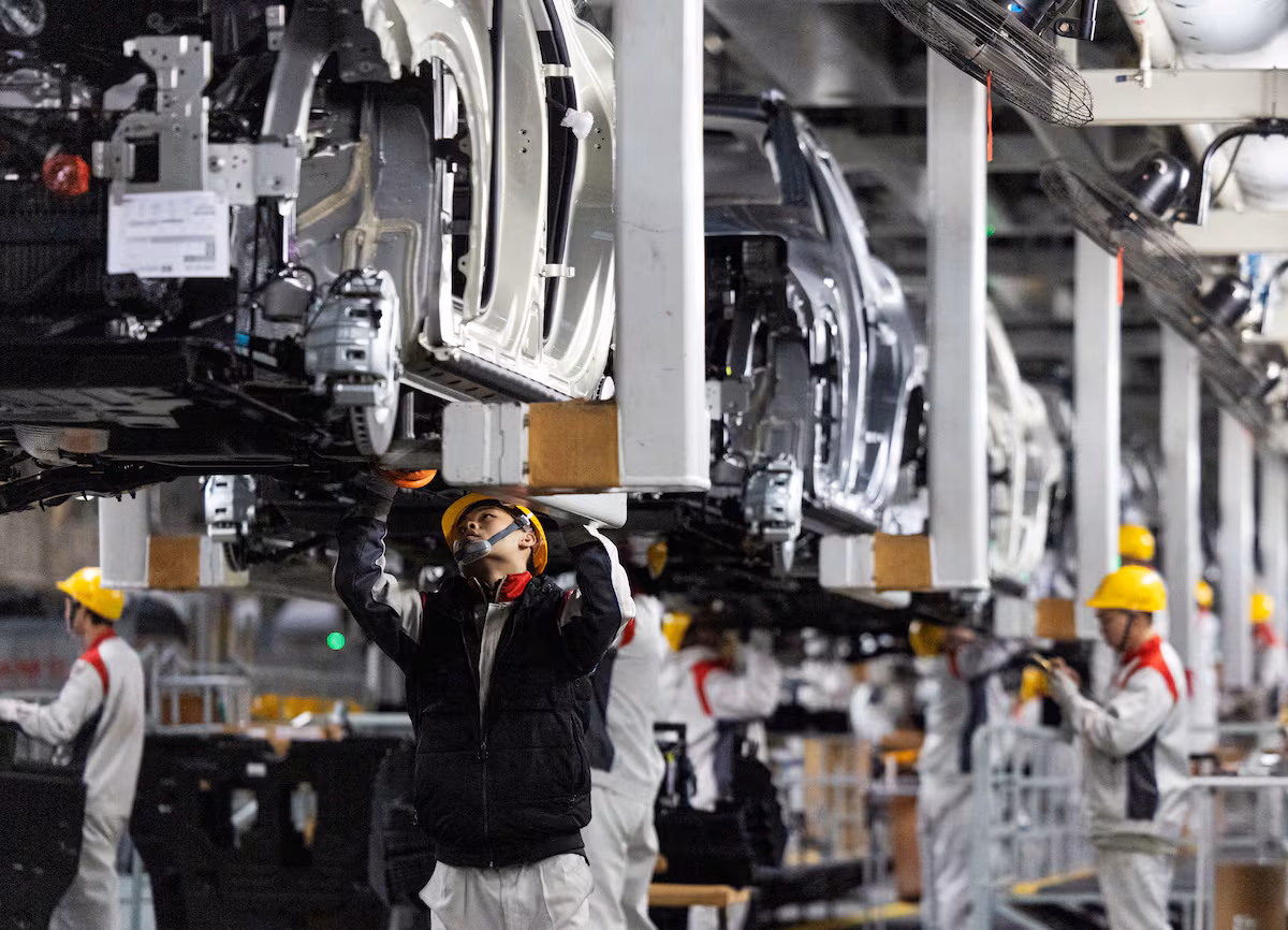 Impacto de aranceles en automóviles: Crisis para la industria automotriz en México