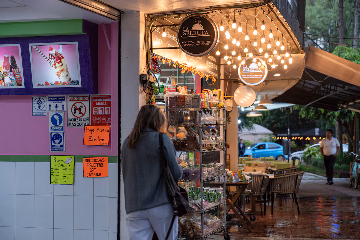 La economía de [país/ciudad] muestra señales de estabilidad y crecimiento