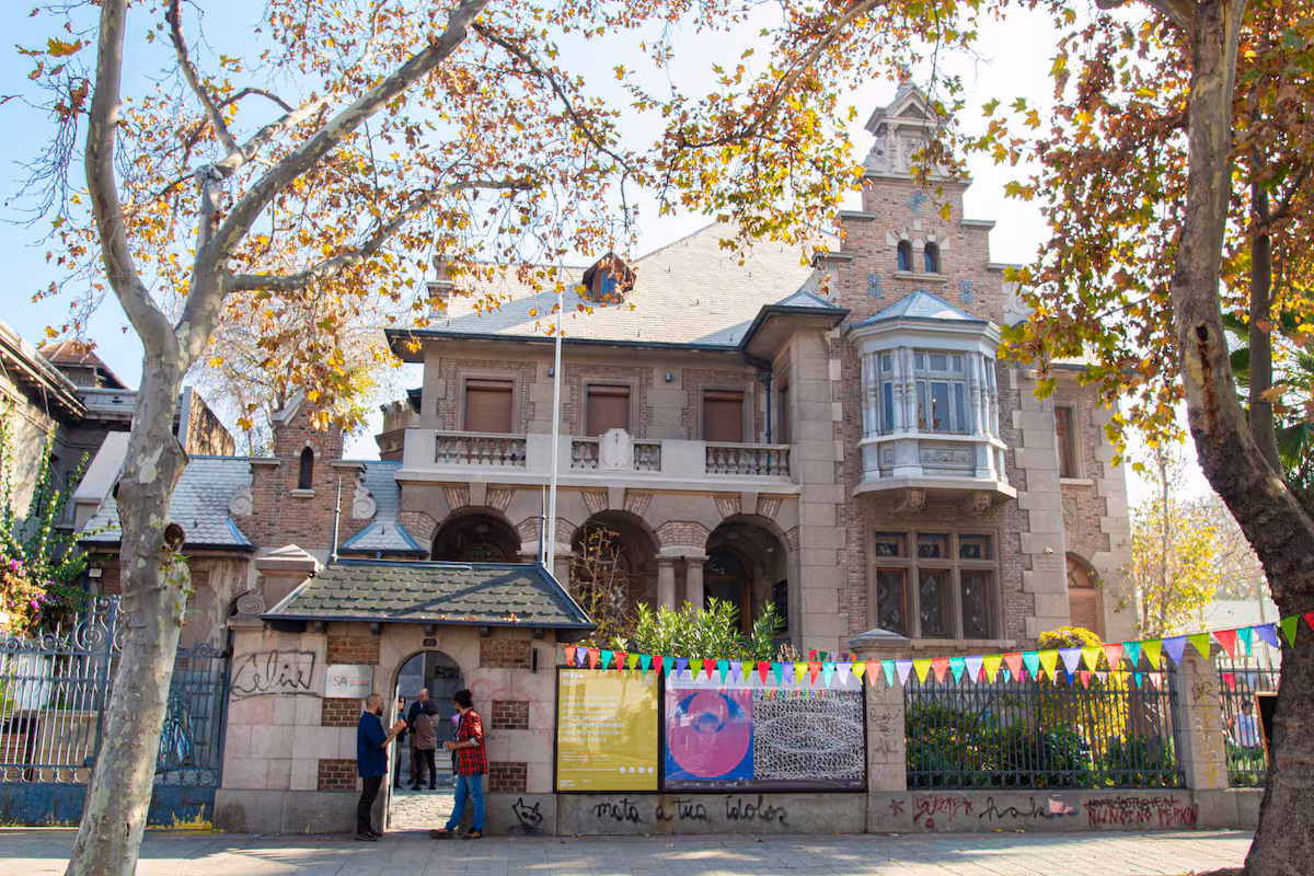 Salvador Allende: La memoria histórica enfrenta la falta de apoyo estatal en Chile