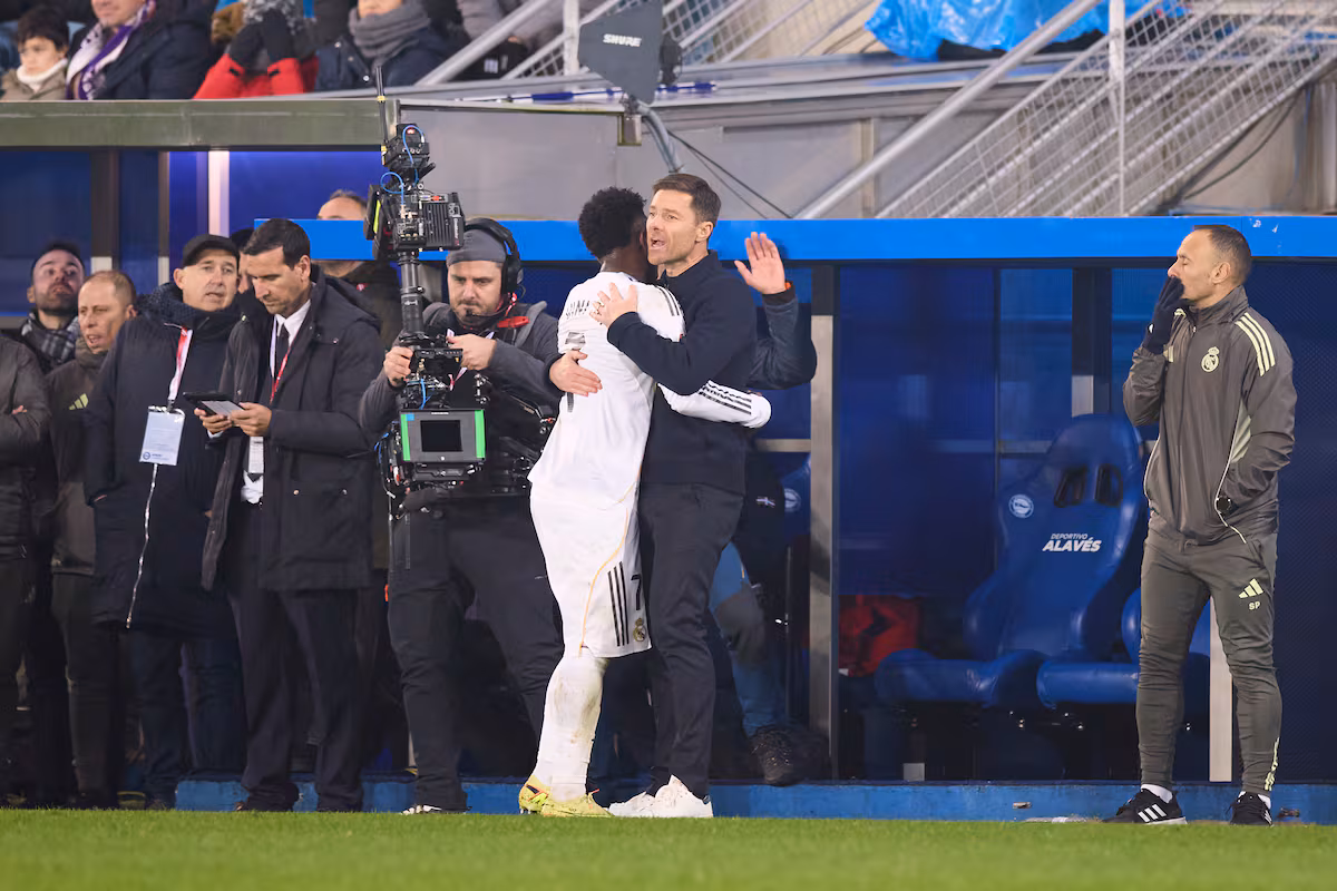 Xabi Alonso destaca la unión tras su paso por Vitoria