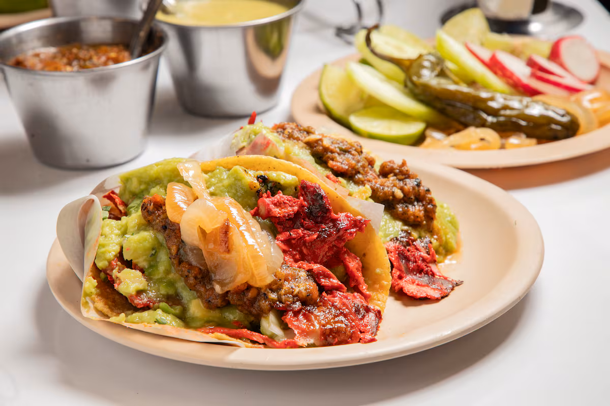 Diez Platillos Esenciales para Descubrir la Gastronomía Mexicana