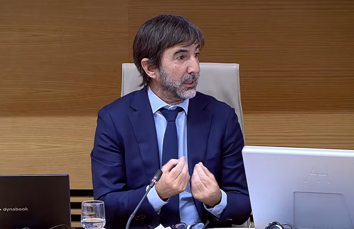 Meta defiende la mayoría de edad digital y resta importancia a la polarización en redes sociales
