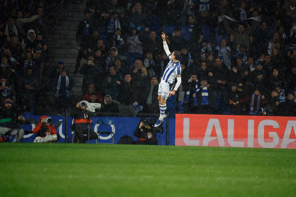 Mikel Oyarzabal brilla y guía a la Real Sociedad a la victoria ante el Celta