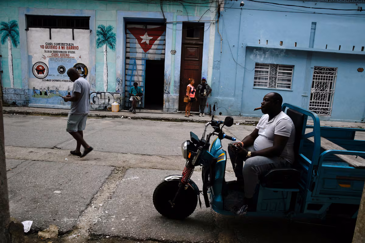 Trump advierte a Cuba: 'Pacten con EE. UU. antes de que sea tarde'
