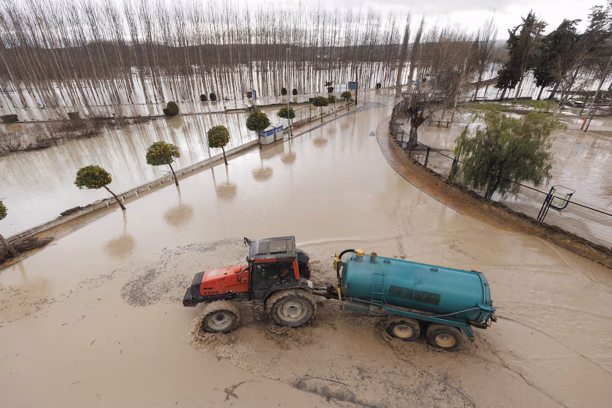 Andalucía enfrenta desalojo de 11,000 personas por la borrasca 'Marta'