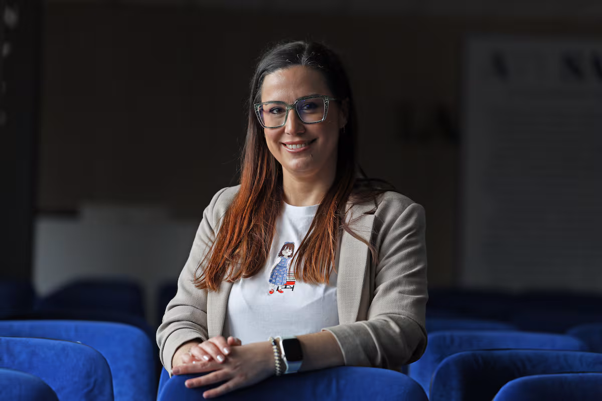 Beatriz Martínez advierte: dejar a los niños con pantallas será un error grave