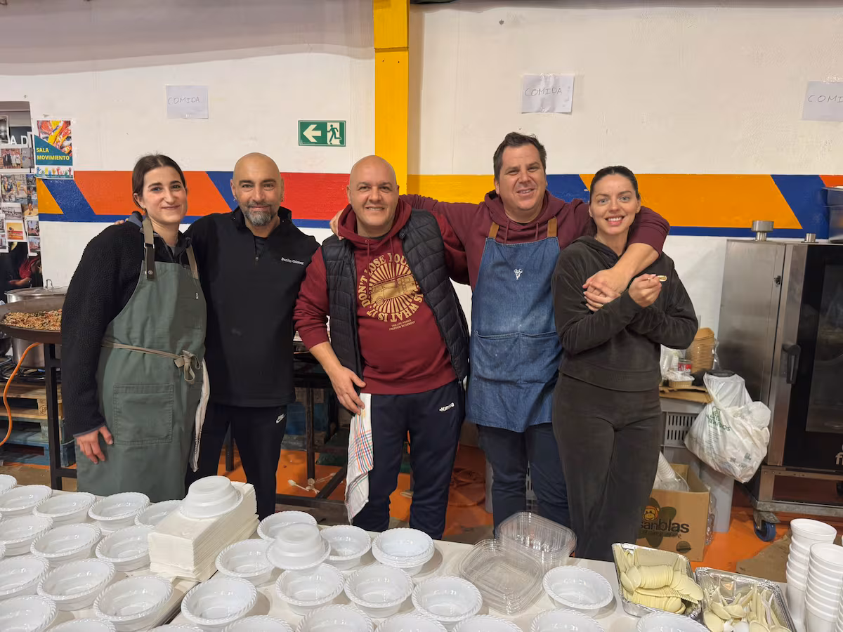 Cocinero de Cádiz y Málaga alimentan a más de 600 damnificados en Ronda