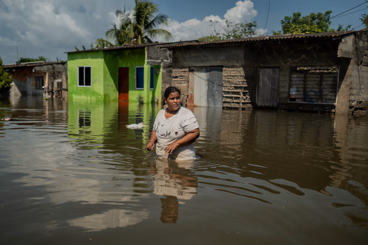 Córdoba en Crisis: Damnificados por Lluvias en Colombia Claman Refugio y Justicia