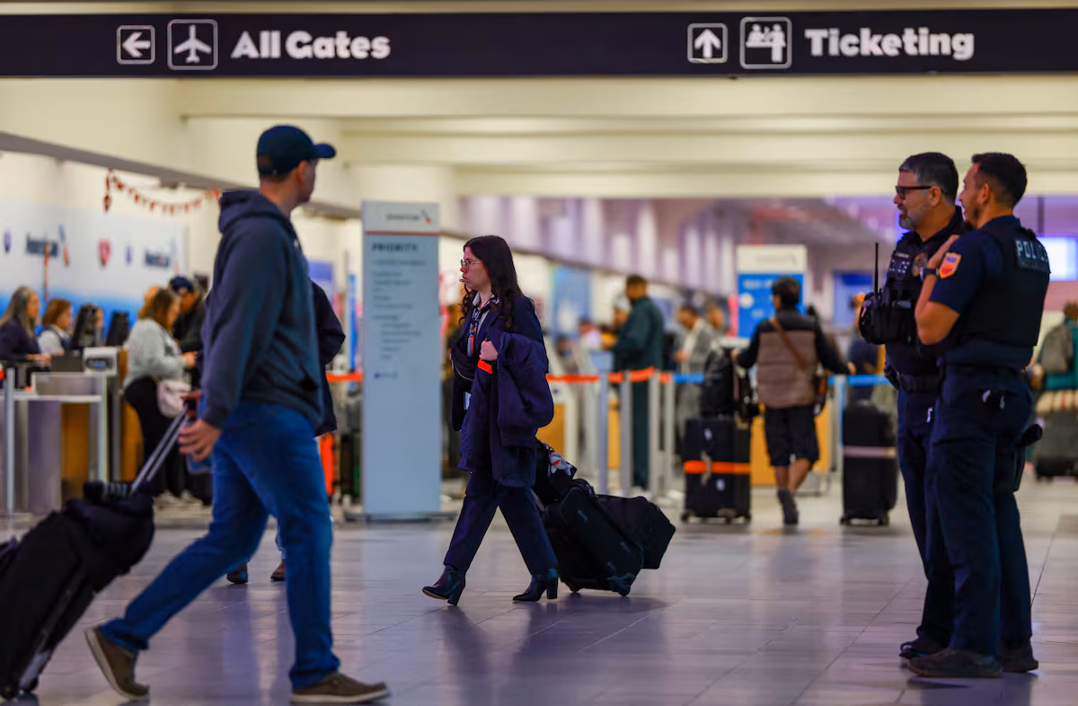 Estados Unidos cierra el aeropuerto de El Paso por drones del narco mexicano
