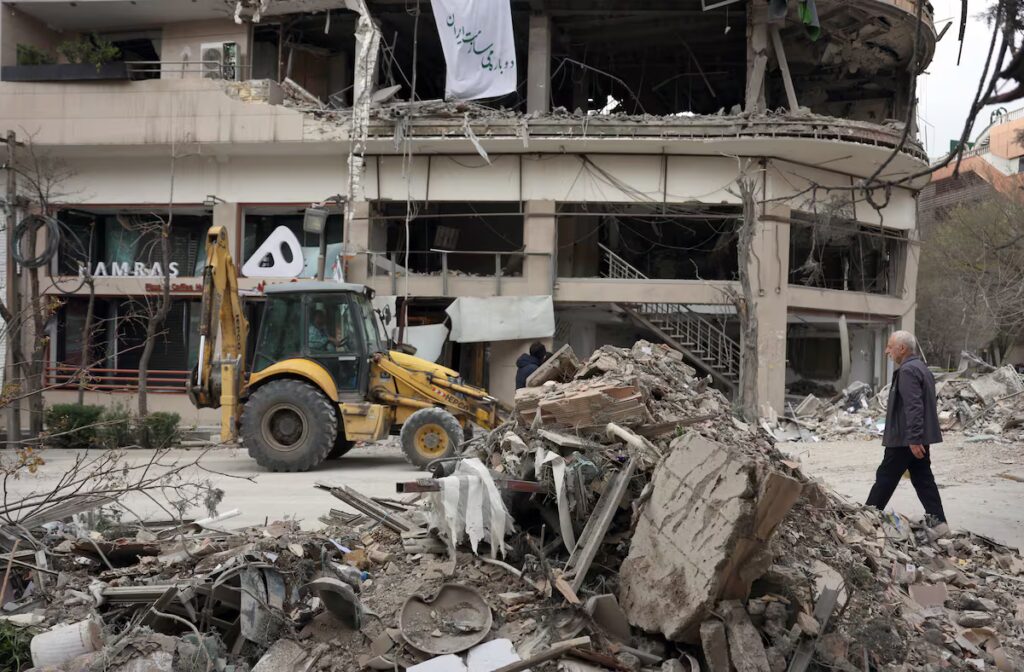 Conflicto EE. UU.-Israel-Irán: Denuncias de ataques y negociaciones en marcha
