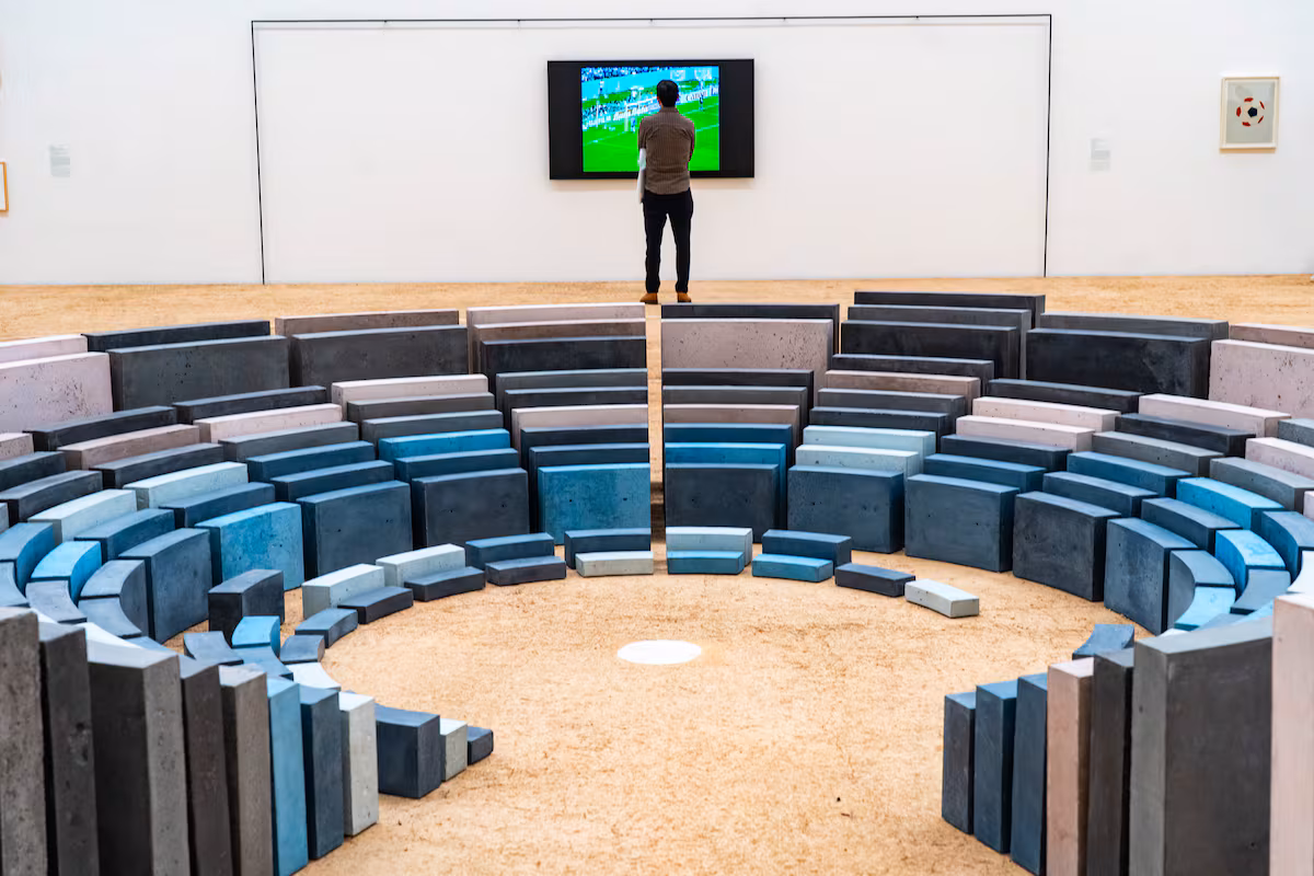 Fútbol y arte: una exposición fascinante en el Museo Jumex