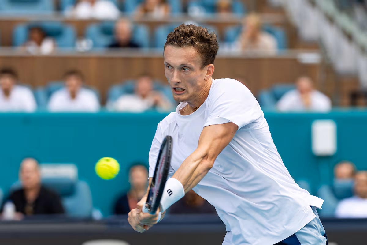 Sinner derrota a Zverev y se medirá a Lehecka en la final de Miami