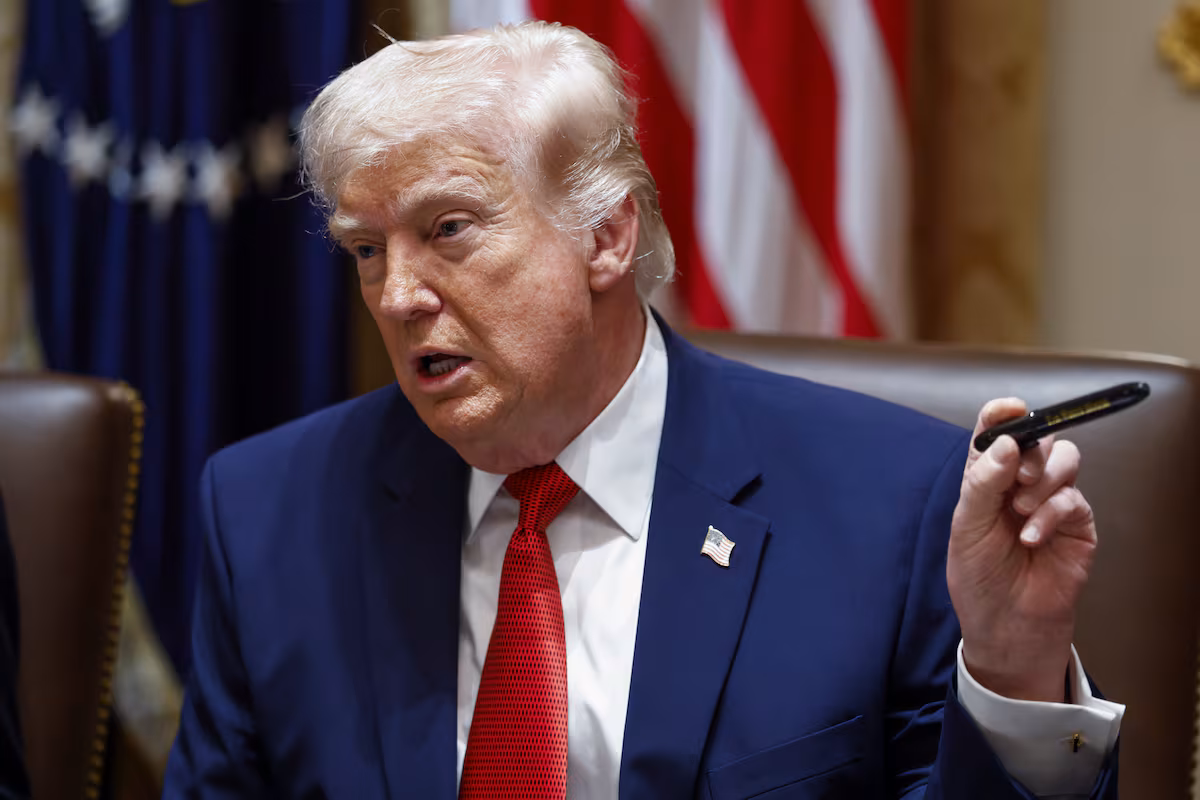 Trump vota por correo y justifica su decisión: “Soy el presidente”