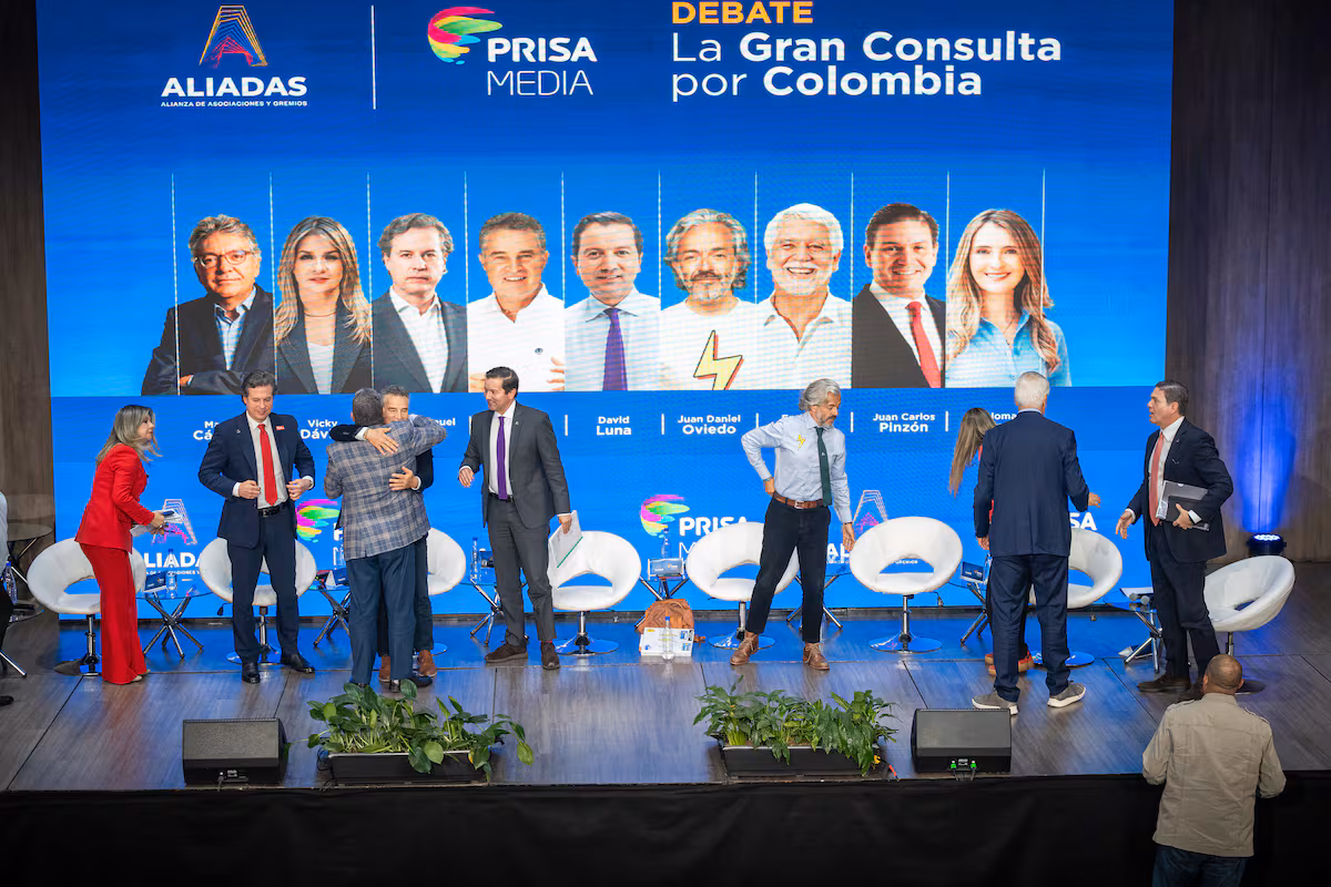 Candidatos a la presidencia se enfrentan a elecciones sin debate crucial