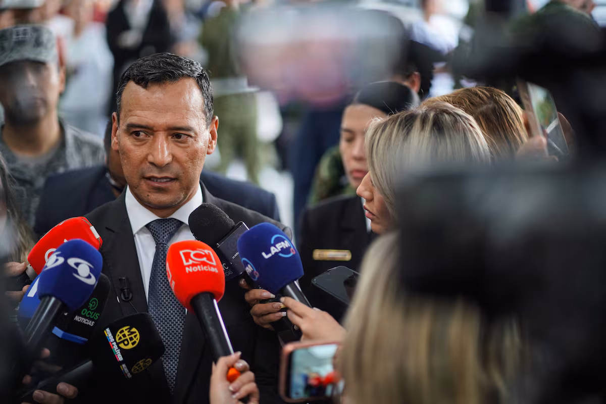Colombia 2026: Ministro de Defensa ofrece recompensa para proteger candidatos
