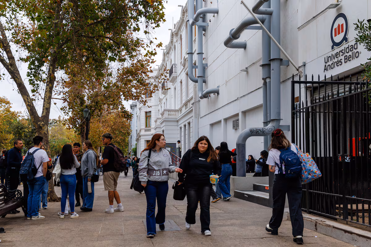 Deudores del CAE: Plan de la Tesorería y Riesgo de Demandas