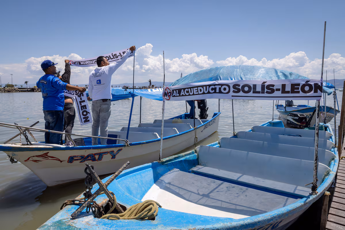 Habitantes de Chapala se oponen al acueducto Solís-León: "Sin agua ni trabajo"