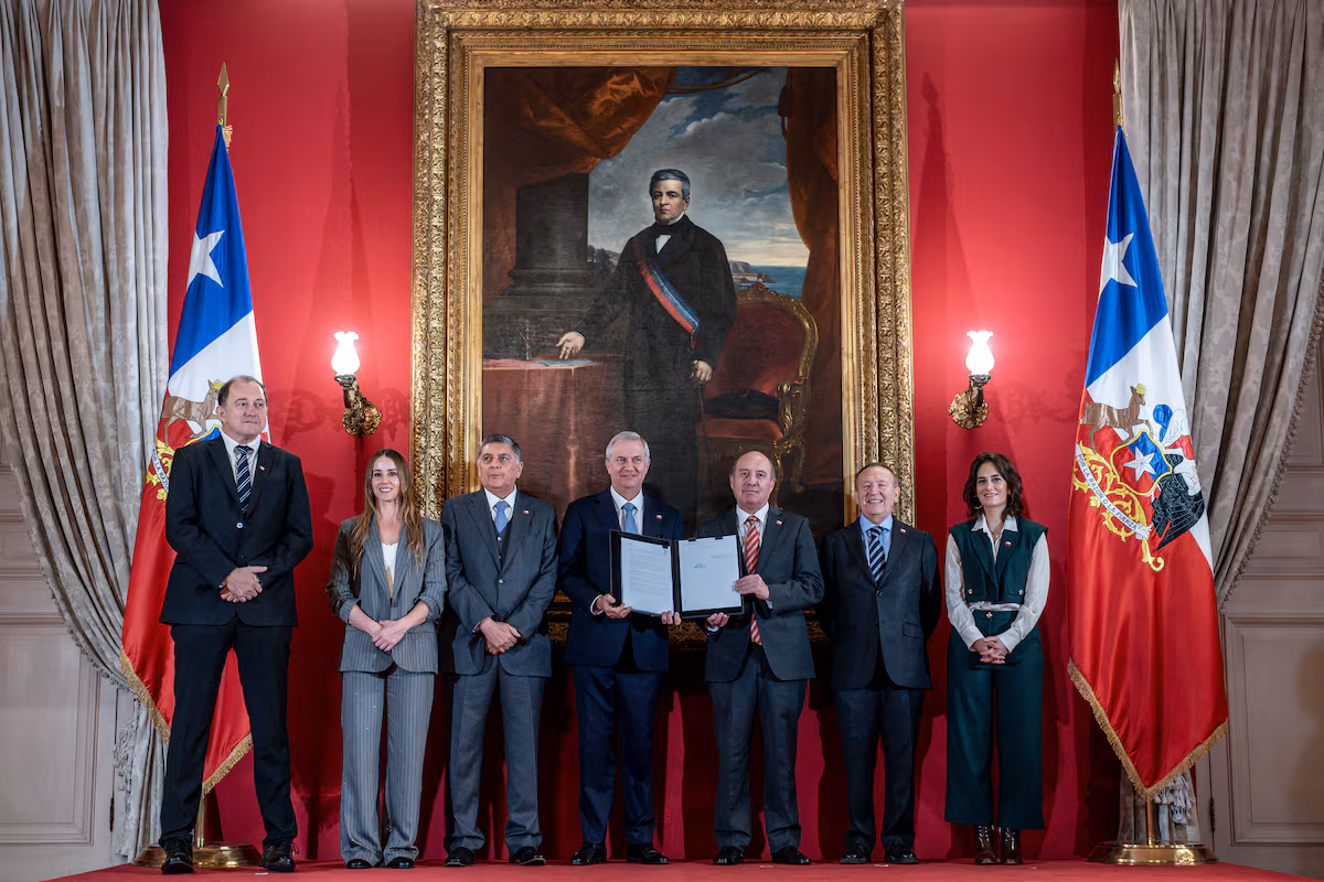 Kast impulsa megarreforma en el Congreso: "Prioridad es generar empleo"