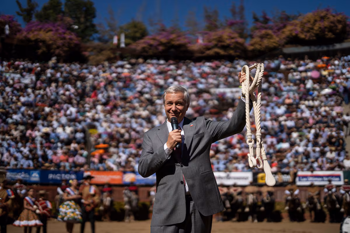 Kast se une al rodeo: un llamado de apoyo en la tradición