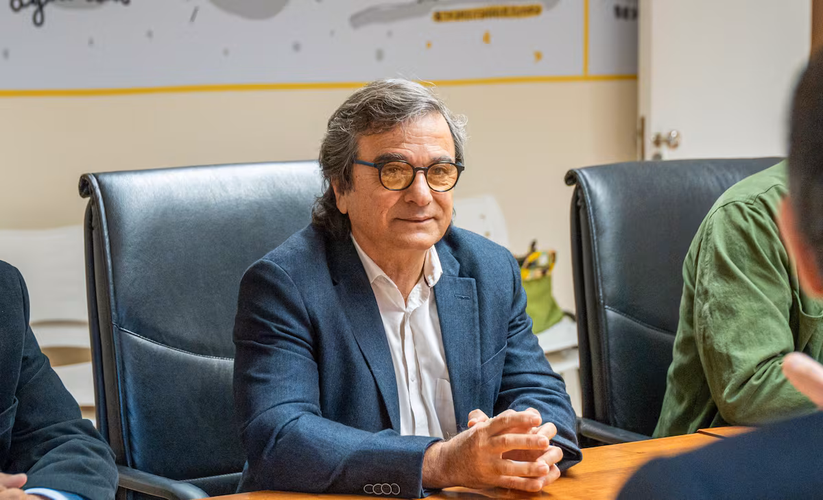 Milei cesa a alto funcionario por ocultar siete propiedades en EE. UU.