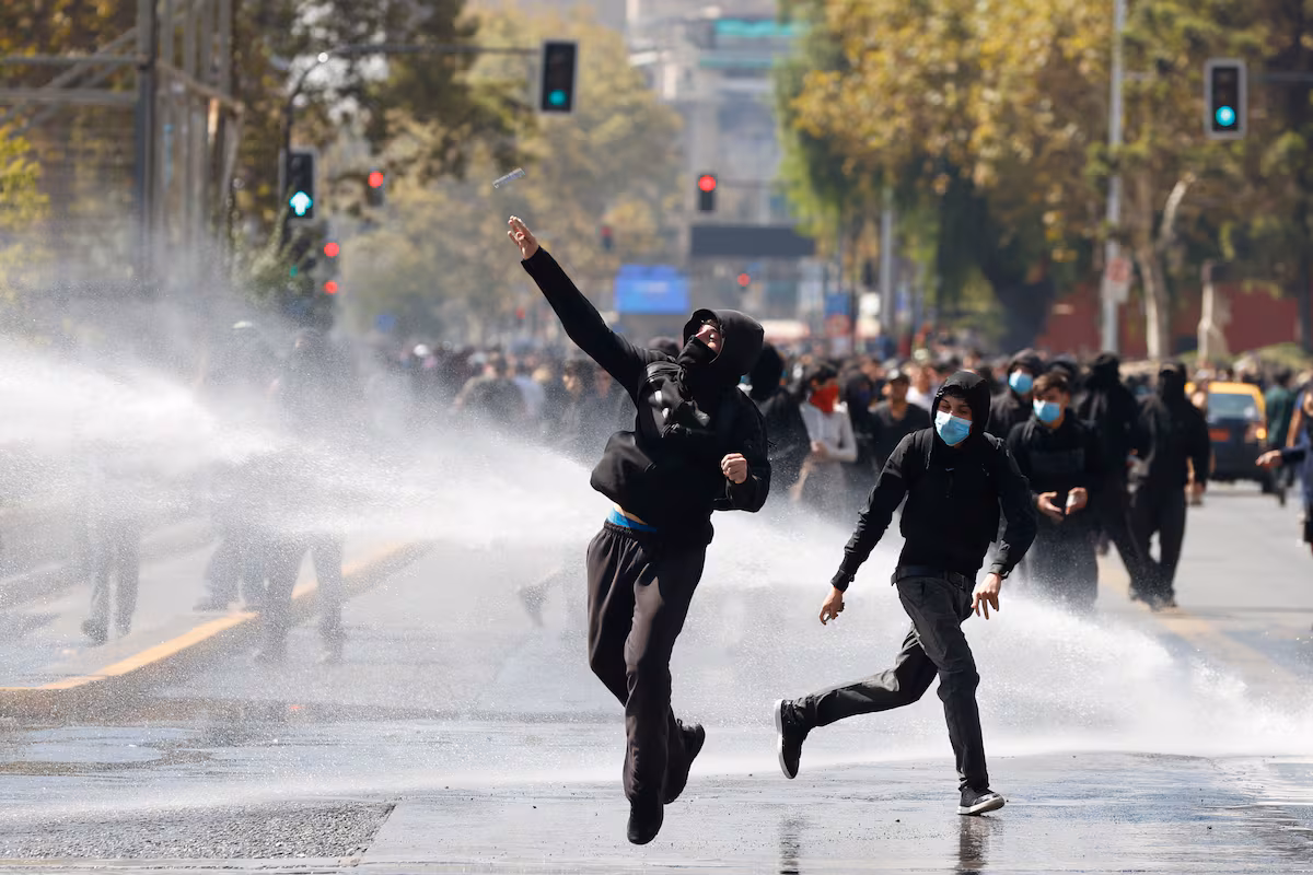 Policrisis: Un análisis del impacto político y social en España