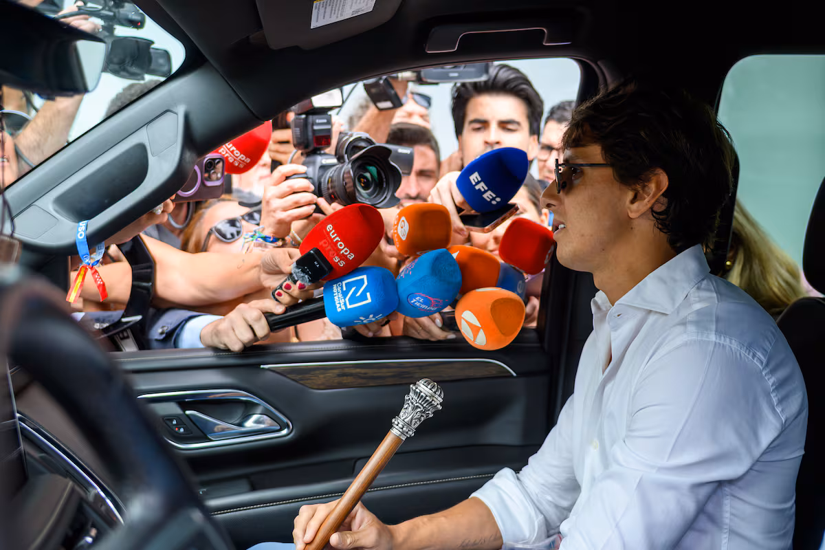 Roca Rey recibe el alta médica tras grave cornada en Sevilla