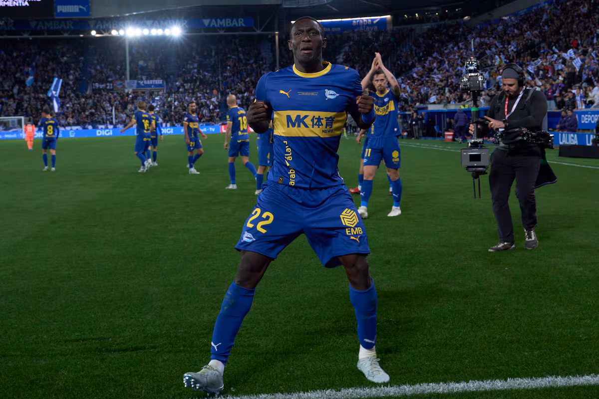 El Alavés sorprende y vence al Barça en la lucha por la Liga