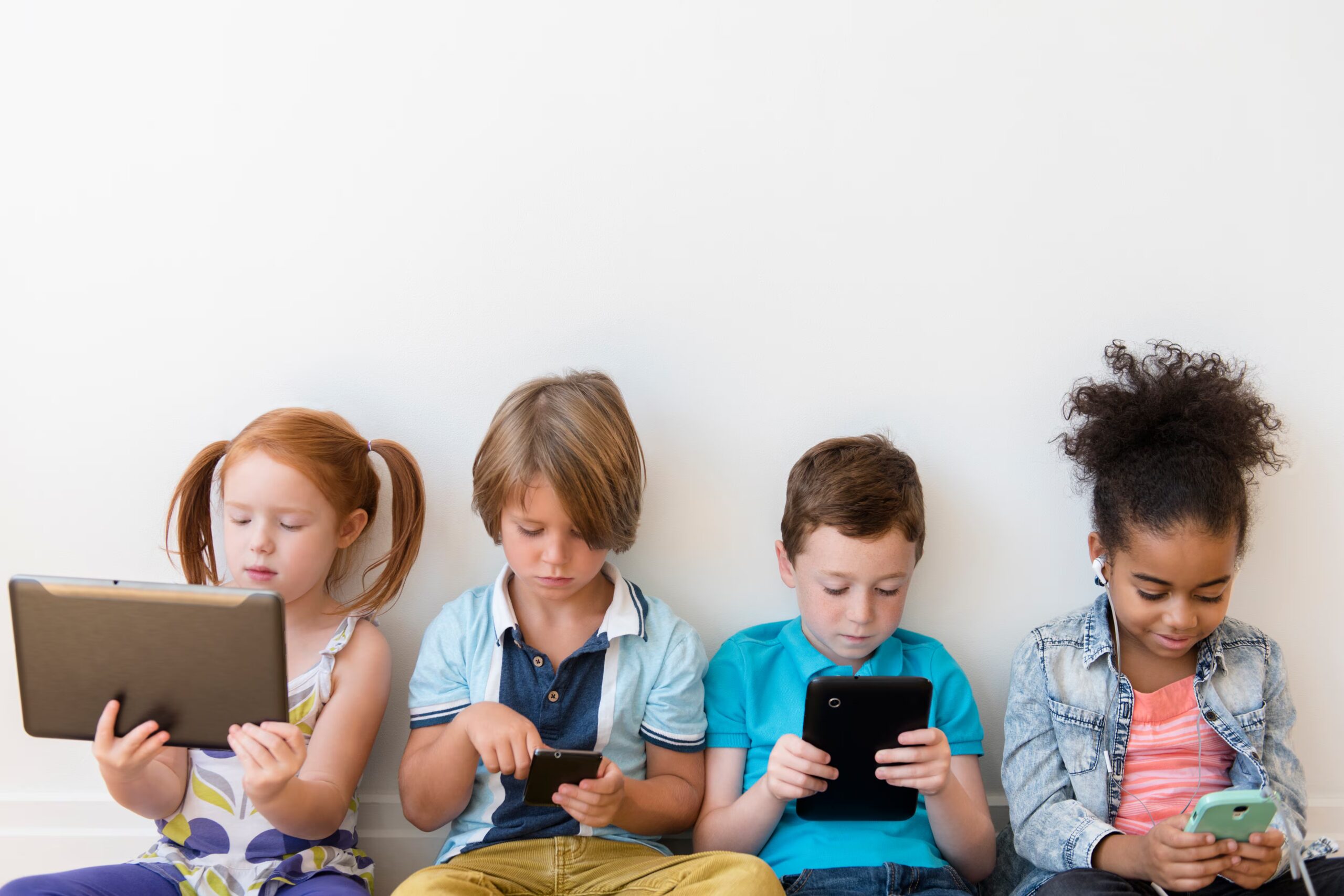 Infancias desconectadas: el impacto de vivir en un mundo digital