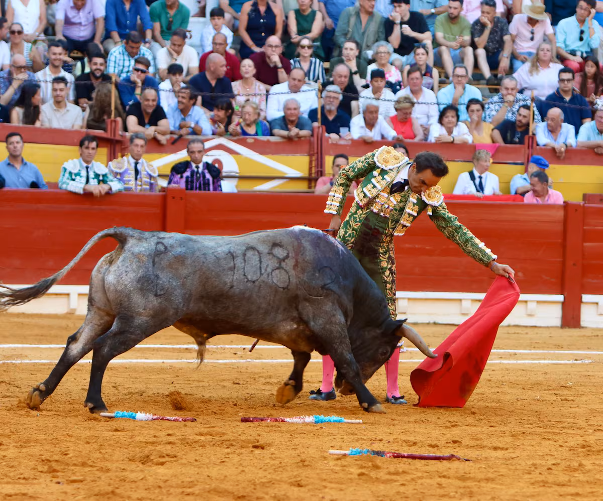 El Cid brilla en una corrida excepcional de Victorino Martín