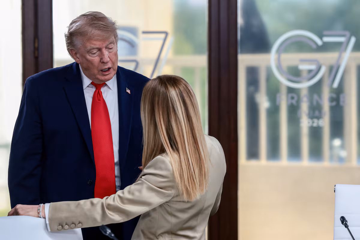 Trump desestima a Meloni: "Quiso una foto conmigo para subir en las encuestas"