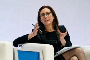 El FMI designa a economista argentina, nieta de desaparecido, como jefa