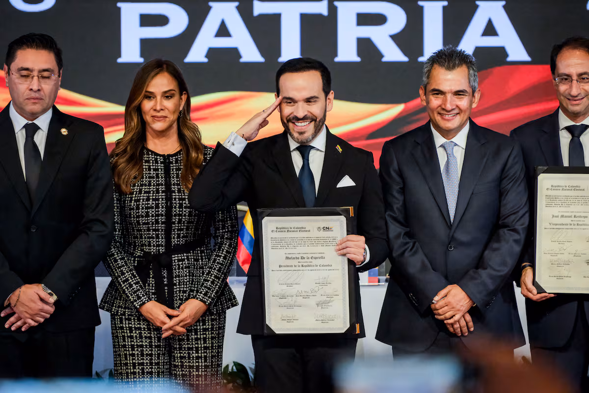 Petro y De la Espriella: Un Encuentro Entre el Pasado y el Presente