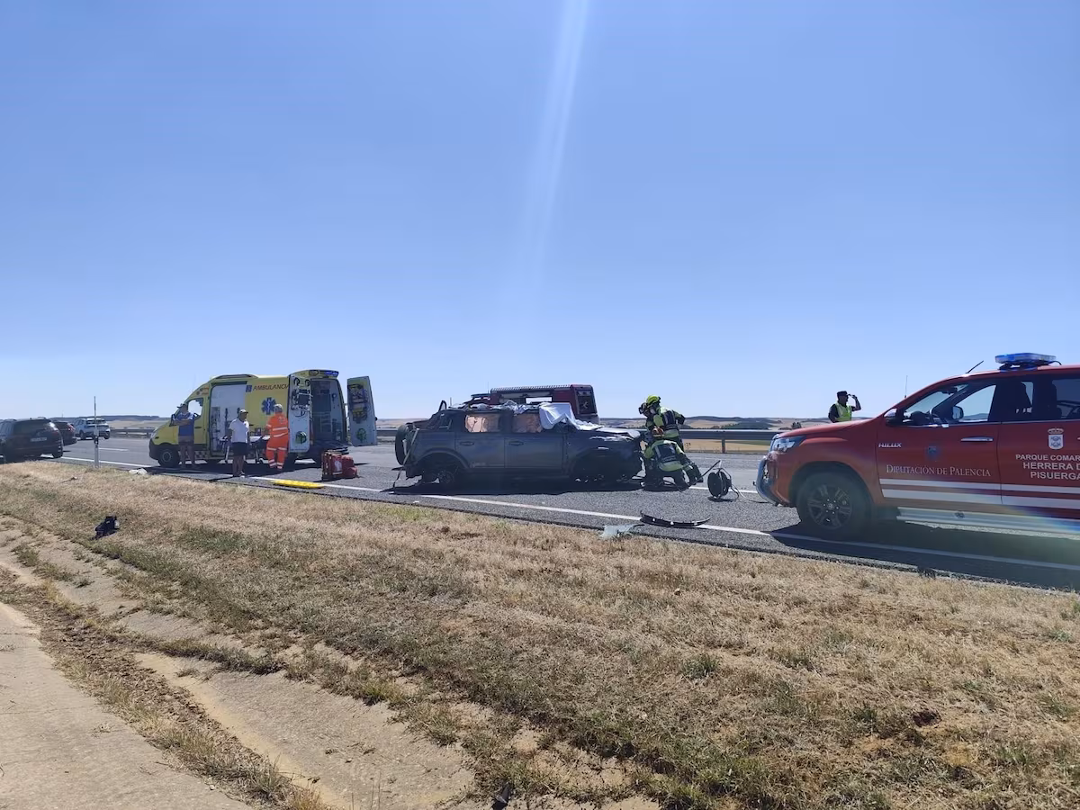 Trágico accidente en Palencia: fallece una familia y una menor gravemente herida